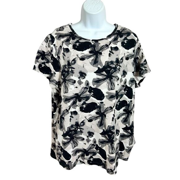 St. John's Bay Black Floral Blouse Sz 1X Cotton Short Sleeve Top Soft Stretch - Picture 3 of 5